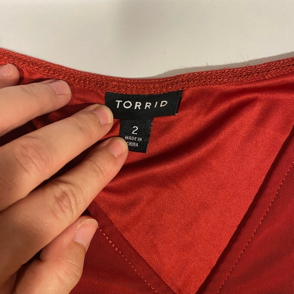 Torrid Dark Red‎ Burnt Orange Mesh Peasant Babydoll Top Size 2 - Picture 7 of 8